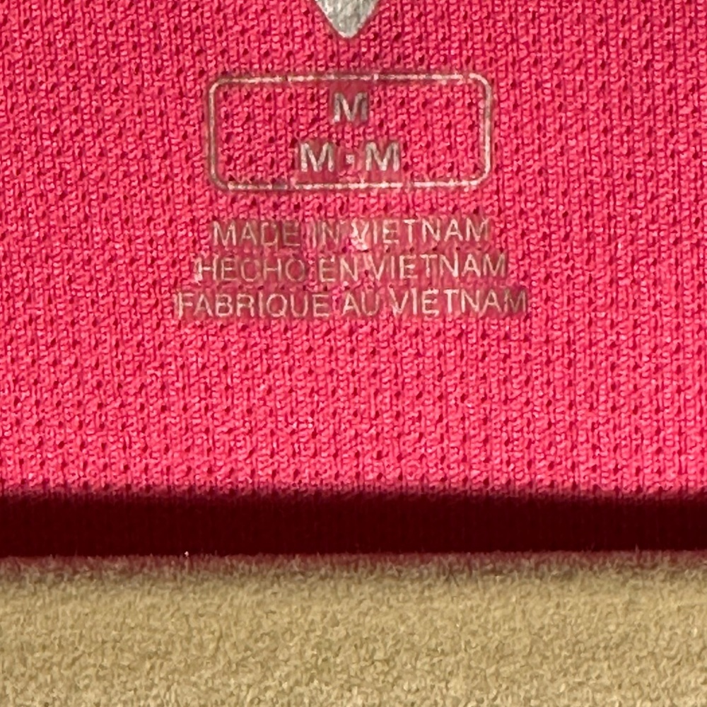 Callaway Women’s Golf Activewear Polo Size: Medium Color:Pink - Picture 3 of 5